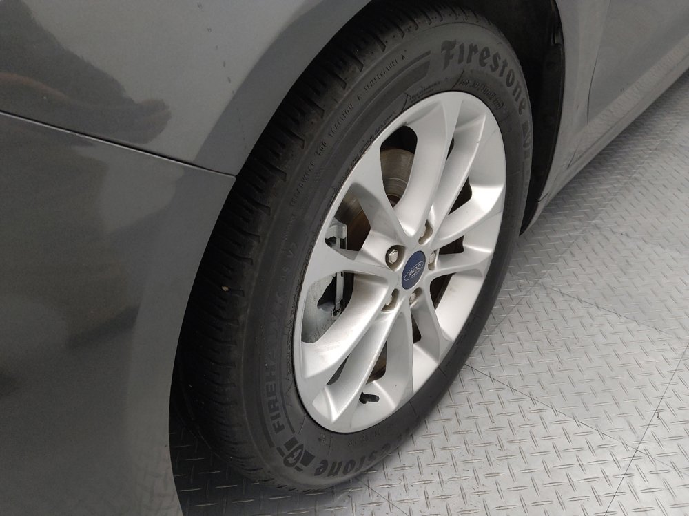 Used 2019 Ford Fusion SE image 31