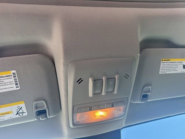 Used 2016 Chevrolet Trax LT w/ LT Sun and Sound Package FWD image 23