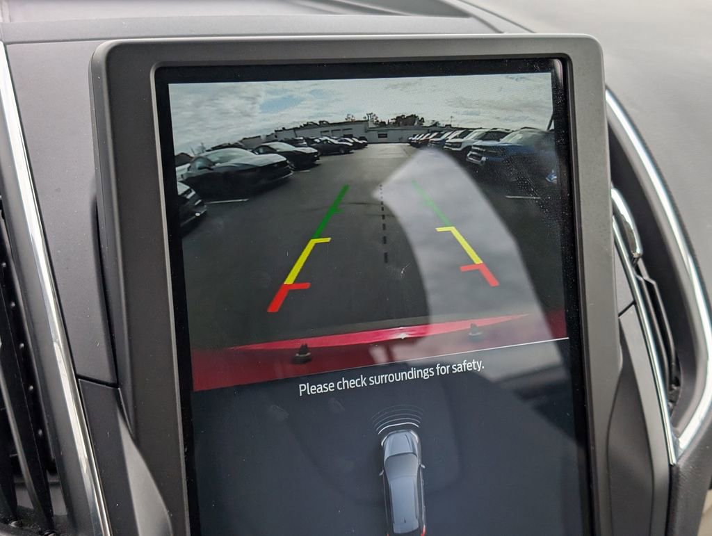 Used 2022 Ford Edge Titanium w/ Class II Trailer Tow Package image 22