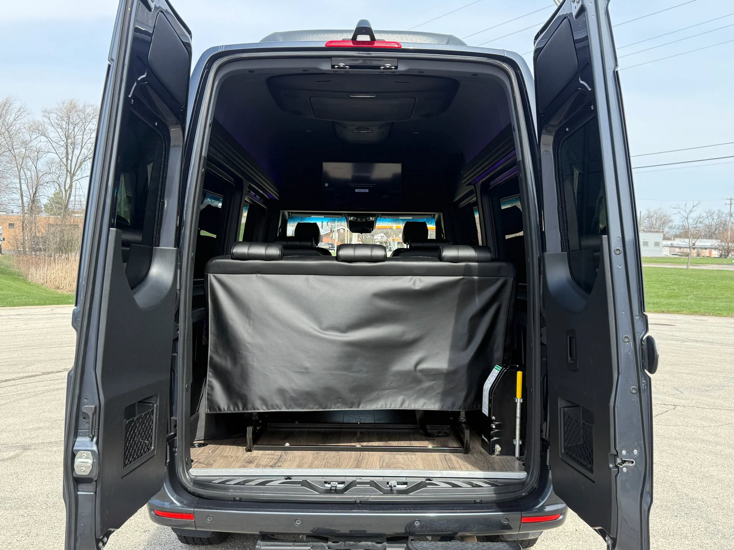 Used 2022 Mercedes-Benz Sprinter 2500 image 12