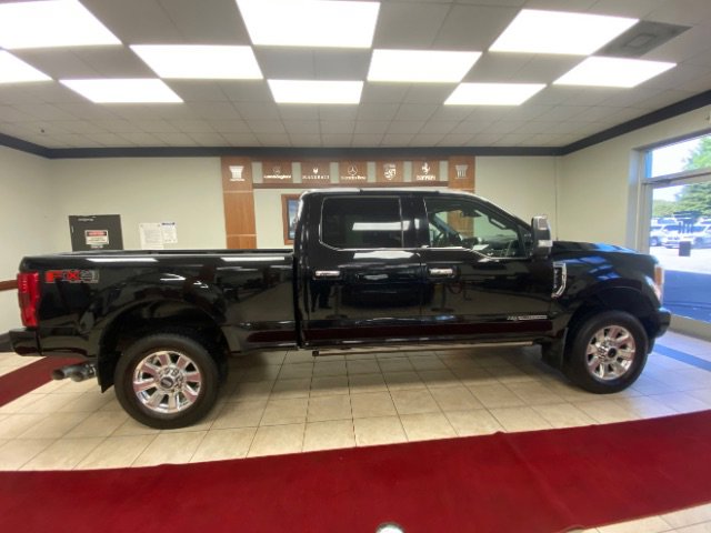 Used 2018 Ford F250 Platinum w/ Platinum Ultimate Package image 4