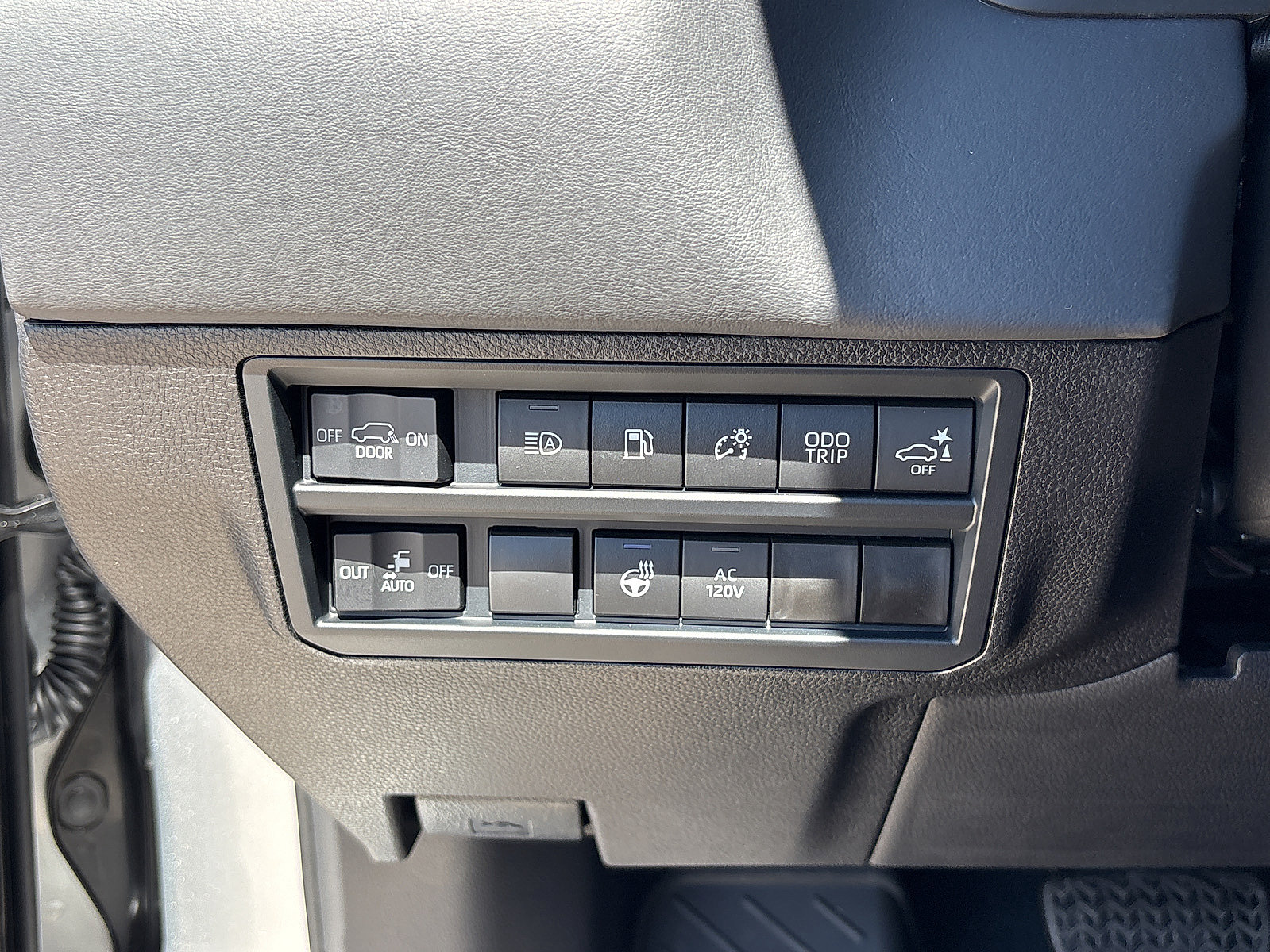 New 2026 Toyota Sequoia Platinum AWD/4WD image 14