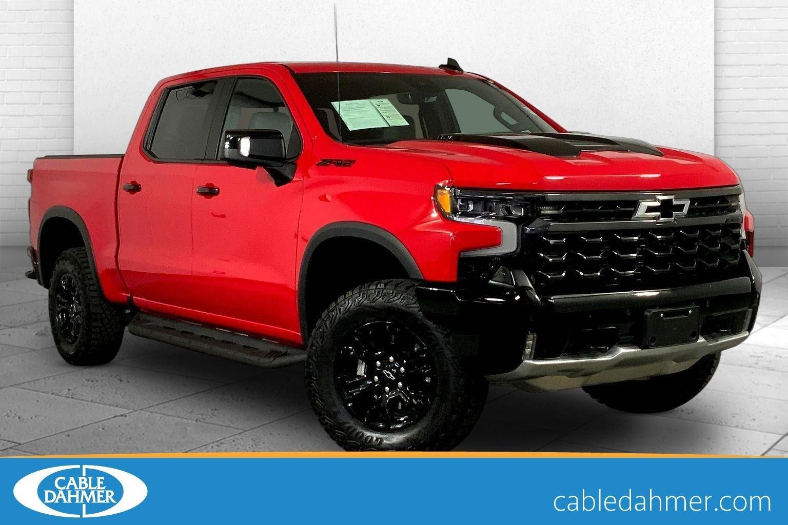 Used 2025 Chevrolet Silverado 1500 ZR2 w/ Technology Package image 1