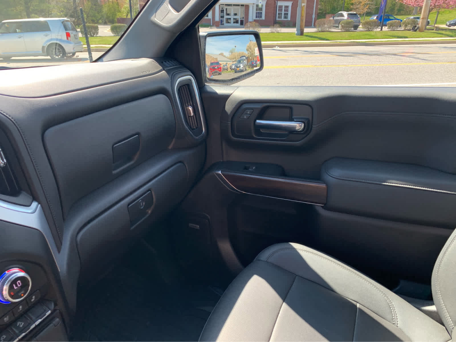 Used 2022 GMC Sierra 1500 SLT w/ SLT Premium Plus Package image 20