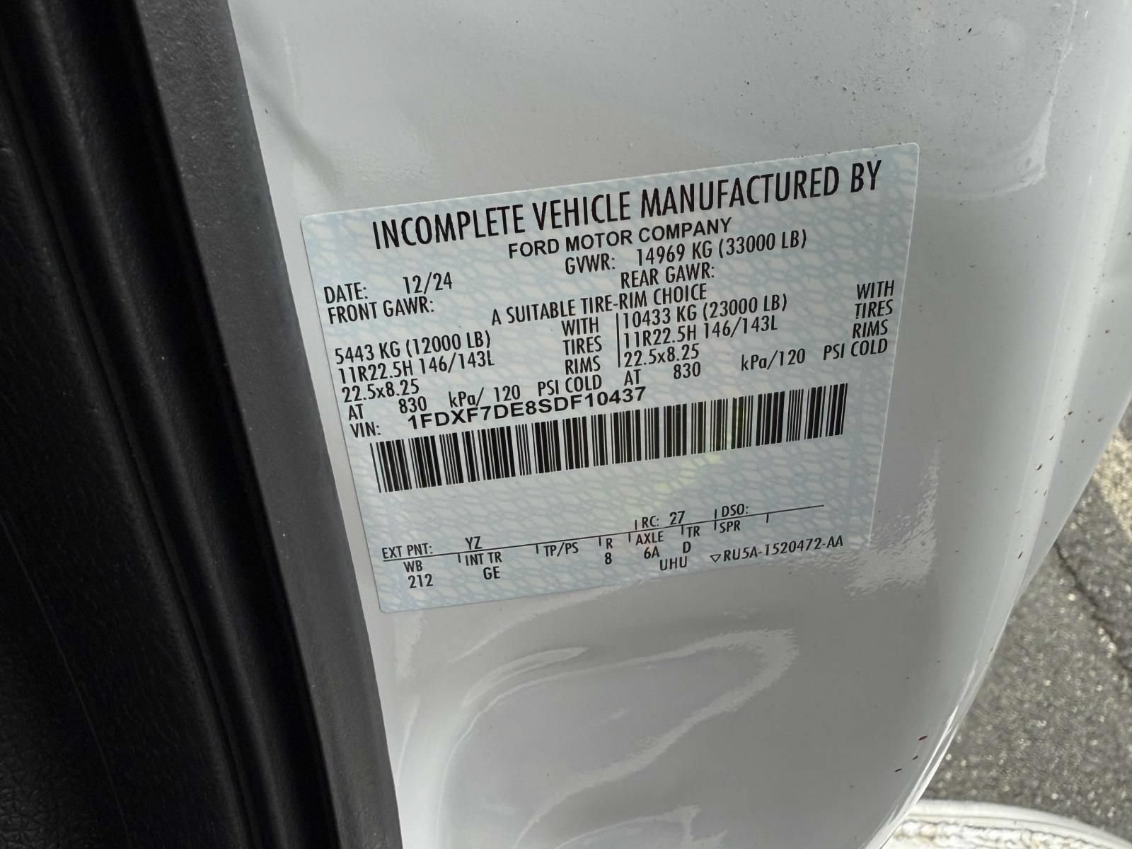 New 2025 Ford F750 2WD Regular Cab Super Duty image 20