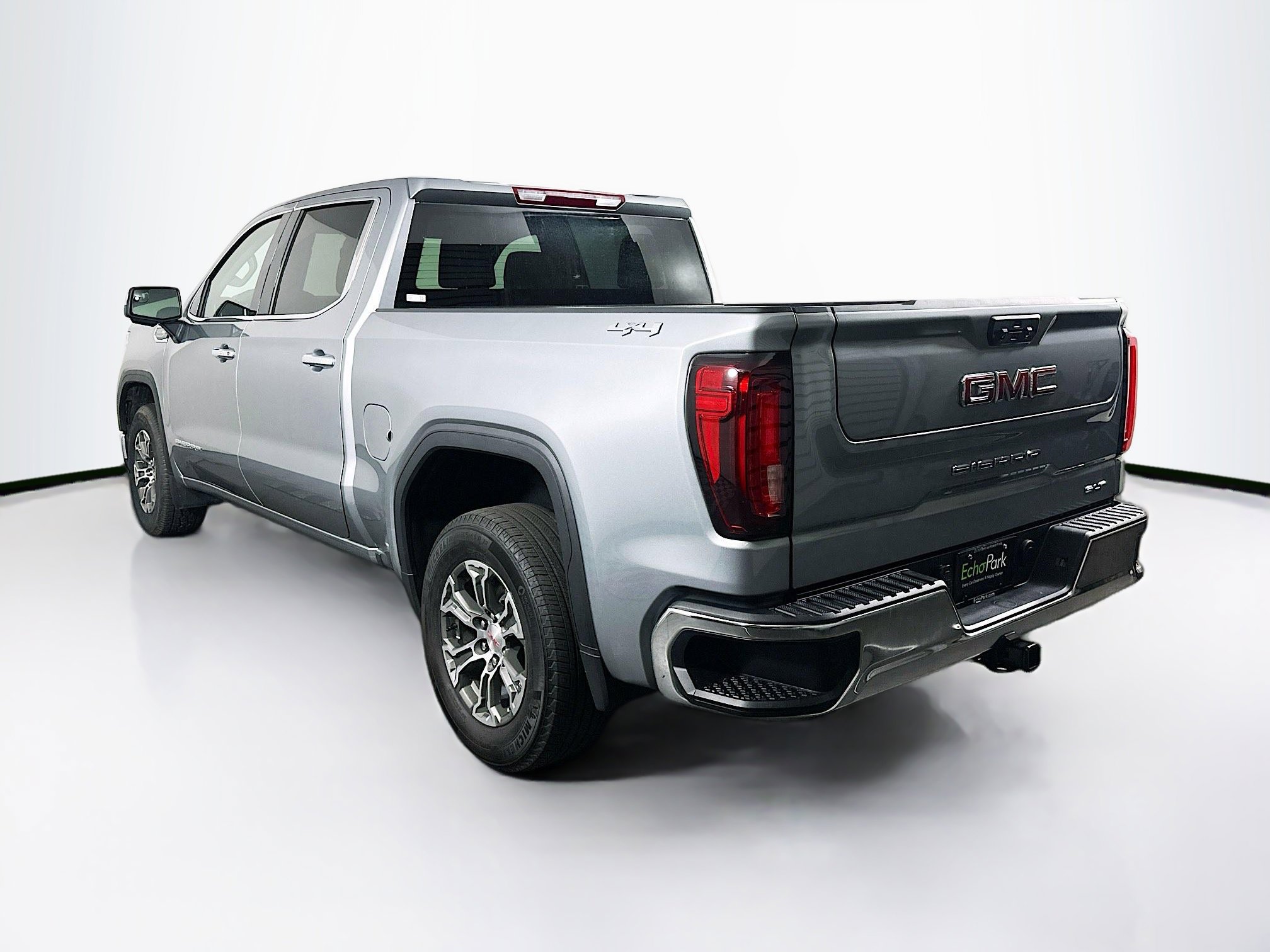 Used 2025 GMC Sierra 1500 SLT AWD/4WD image 5