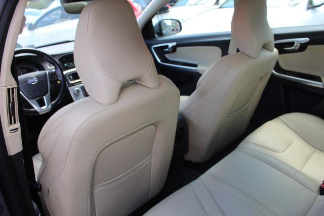 Used 2017 Volvo S60 T5 Dynamic FWD image 18