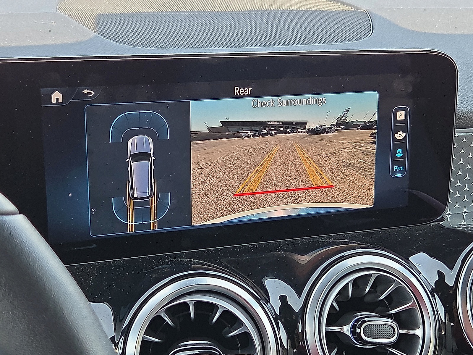 Used 2024 Mercedes-Benz GLB 250 image 19