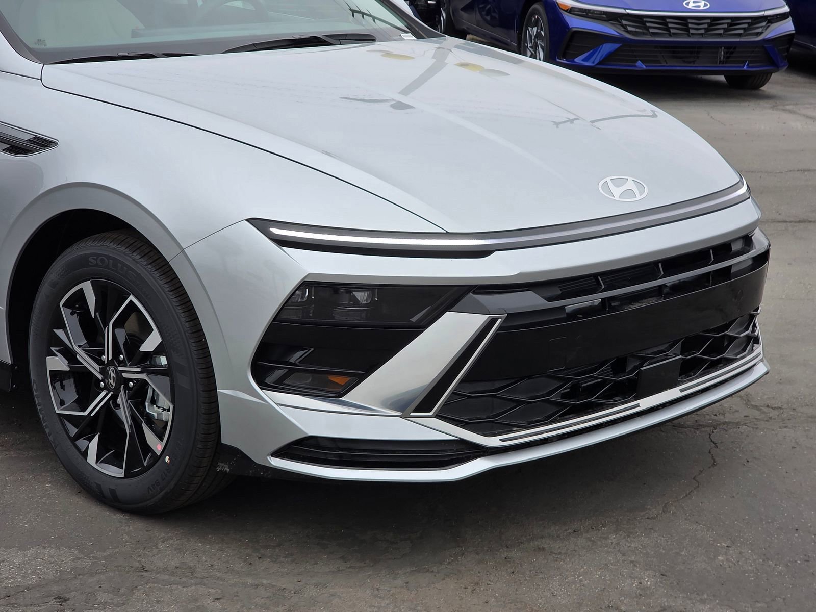New 2025 Hyundai Sonata SEL FWD image 3