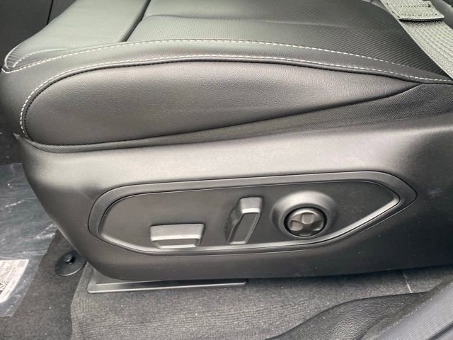New 2025 Jeep Grand Cherokee L Limited w/ Luxury Tech Group II AWD/4WD image 17