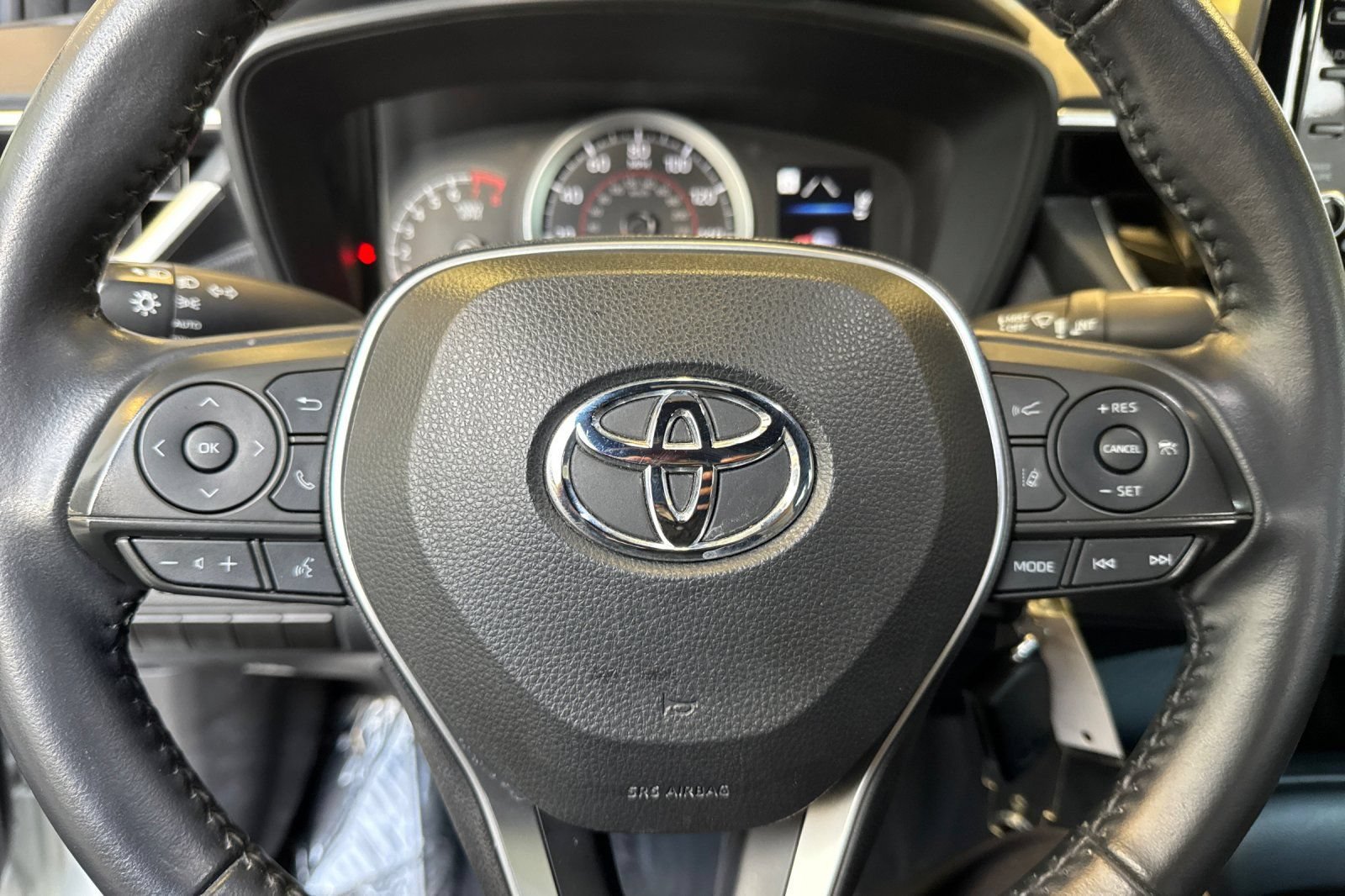 Certified 2022 Toyota Corolla SE w/ Carpet Mat Package (TMS) FWD image 27