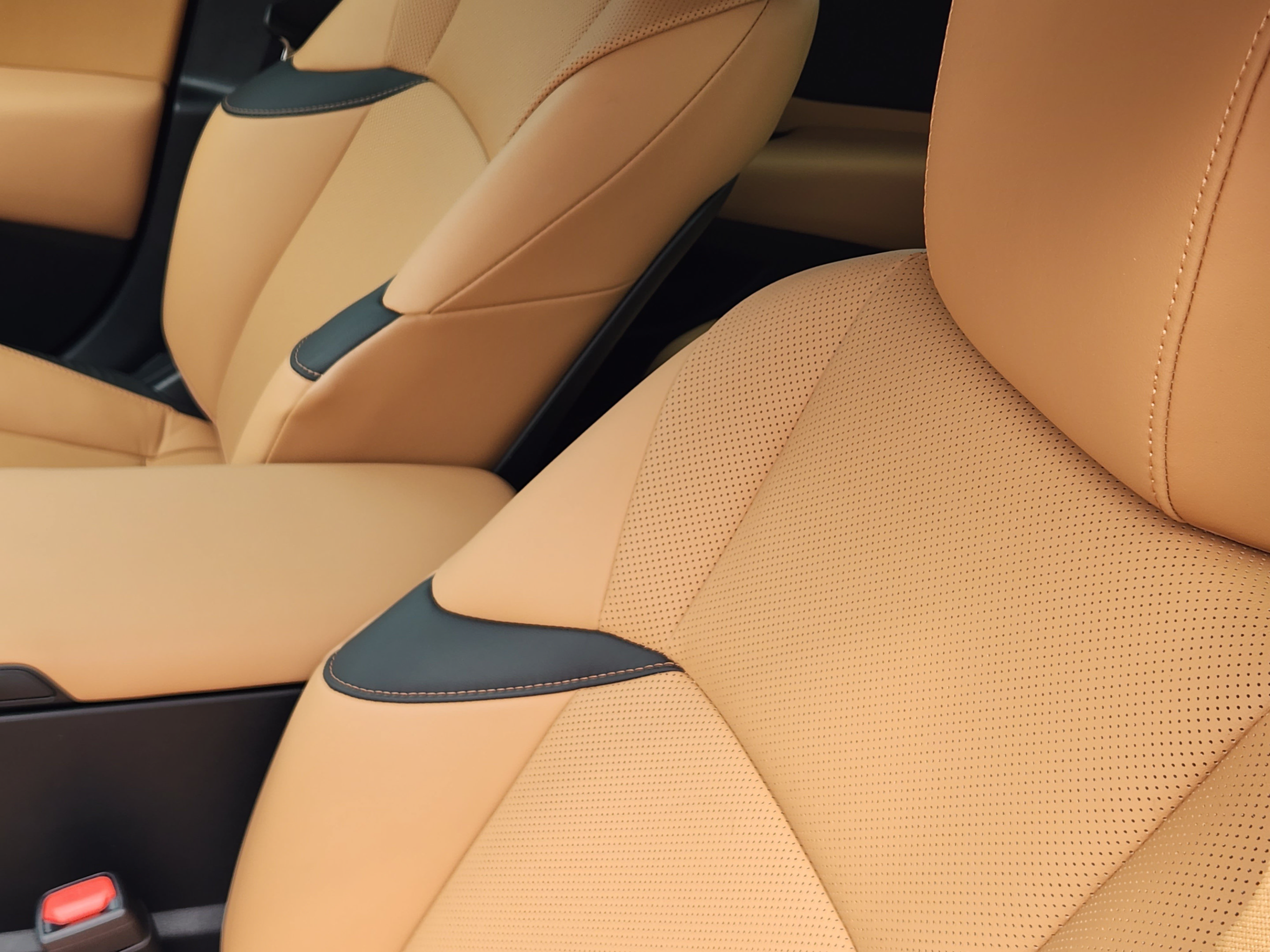 Certified 2025 Lexus ES 350 w/ Premium Package FWD image 7