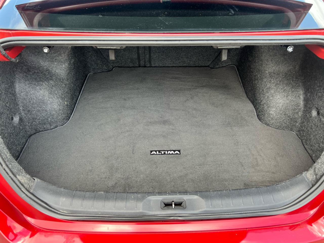 Used 2019 Nissan Altima 2.5 SR w/ SR Premium Package FWD image 29