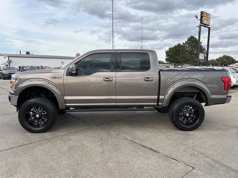Used 2020 Ford F150 Lariat image 2