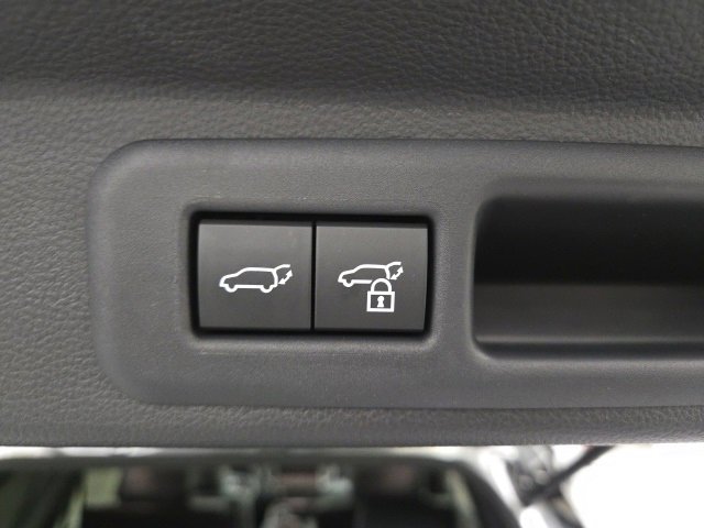 New 2026 Toyota Sequoia Platinum image 18