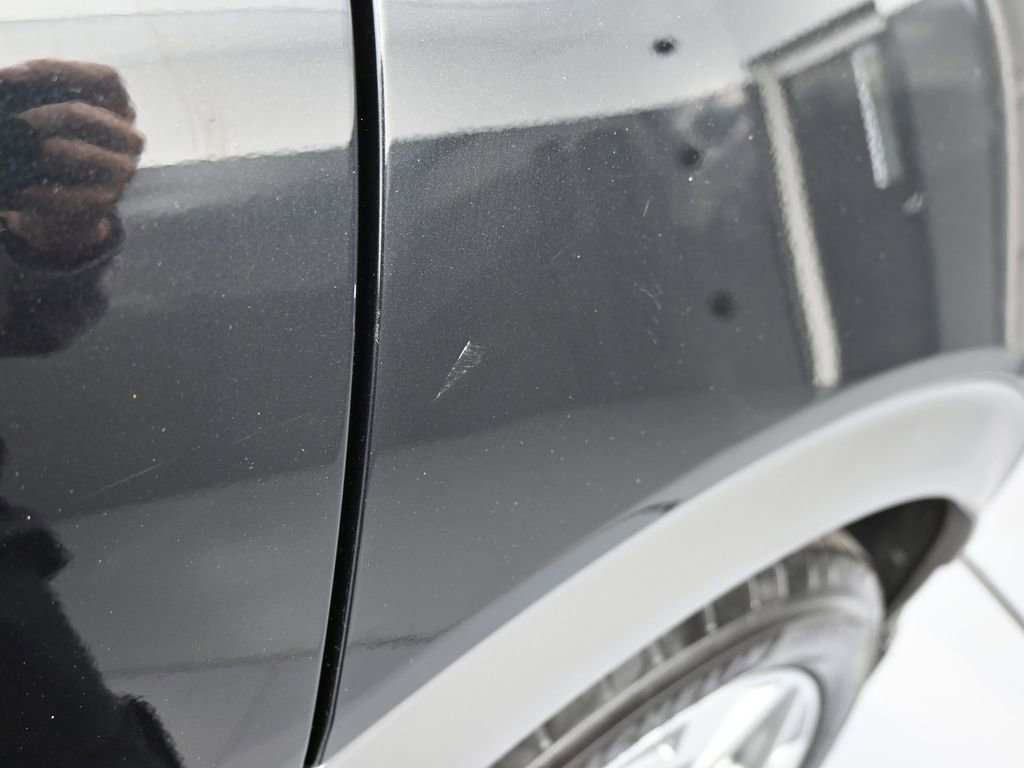 Used 2024 Genesis GV60 RWD image 17