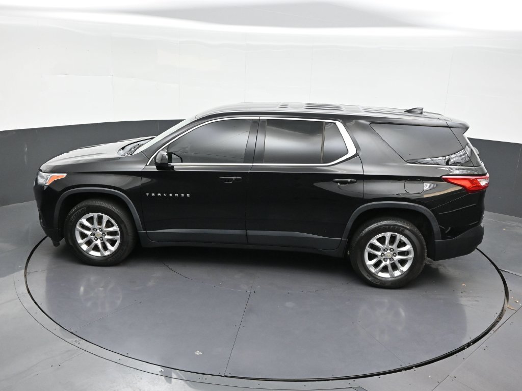 Used 2019 Chevrolet Traverse LS FWD image 16
