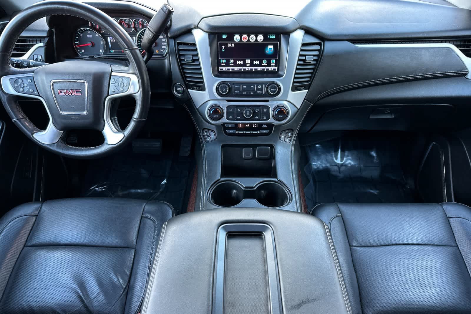 Used 2019 GMC Yukon SLT image 3