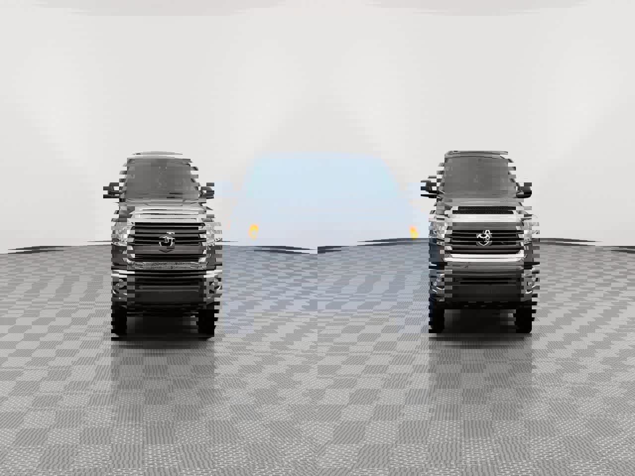 Used 2015 Toyota Tundra SR5 w/ SR5 Upgrade Package image 3