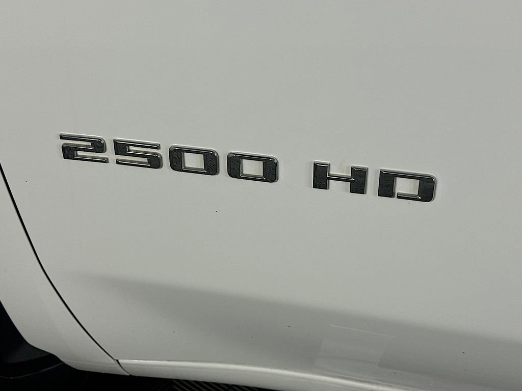 Used 2024 Chevrolet Silverado 2500 LT image 29