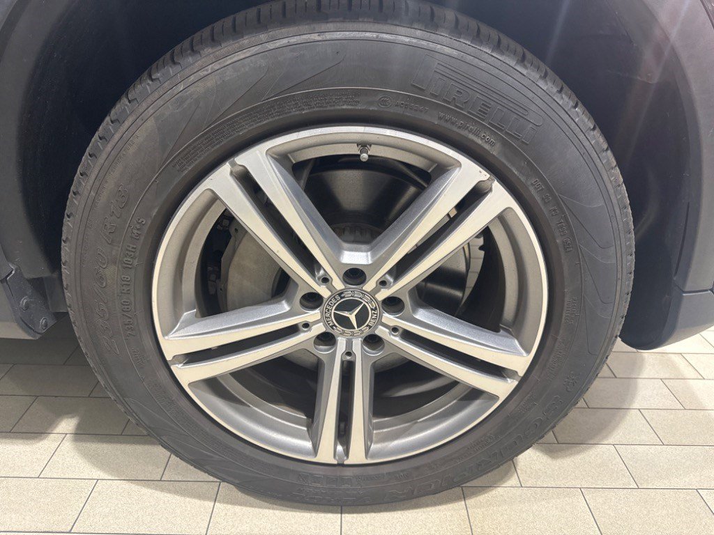 Used 2021 Mercedes-Benz GLC 300 4MATIC image 13