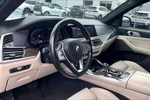 Used 2020 BMW X7 xDrive40i w/ Premium Package AWD/4WD image 13