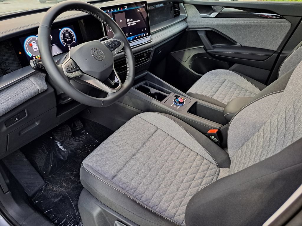 Certified 2026 Volkswagen Tiguan S FWD image 11