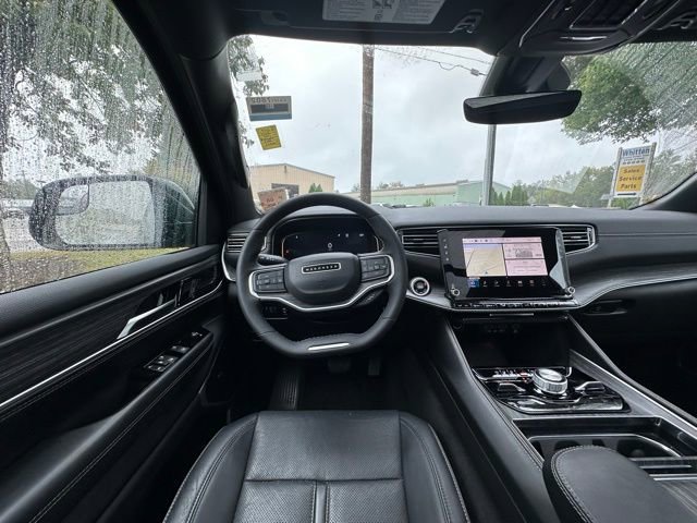 Used 2024 Jeep Wagoneer Series III w/ Premium Group I image 19