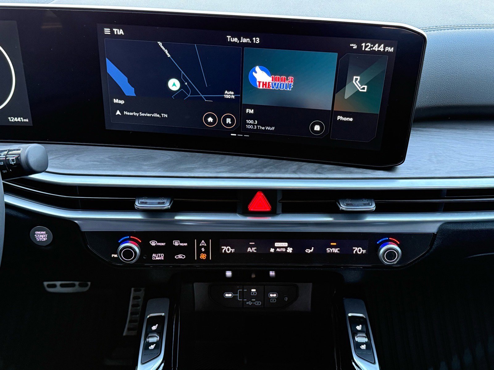 Used 2025 Kia Sorento SX image 17