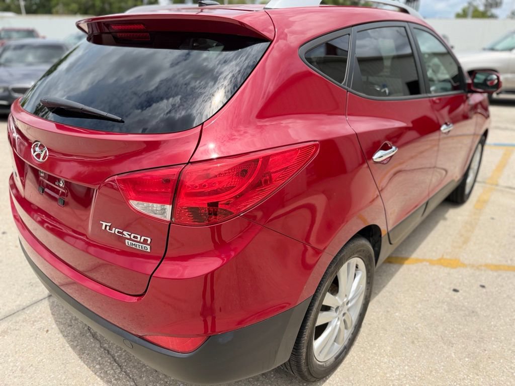 Used 2013 Hyundai Tucson Limited FWD image 5