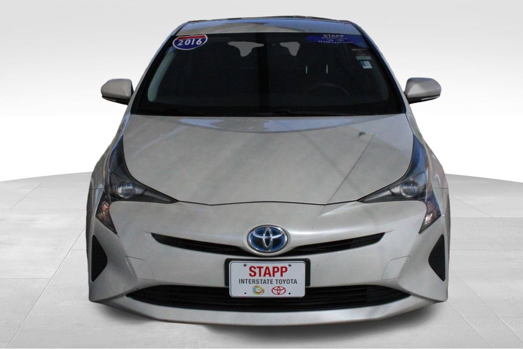 Used 2016 Toyota Prius Two image 9