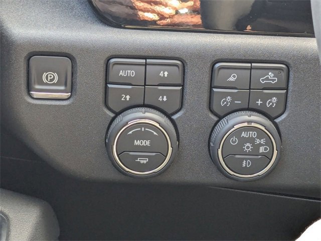 New 2026 Chevrolet Silverado 1500 LTZ w/ LTZ Premium Package image 18