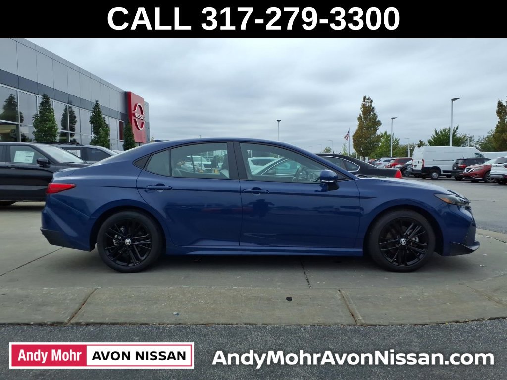 Used 2025 Toyota Camry SE FWD image 8