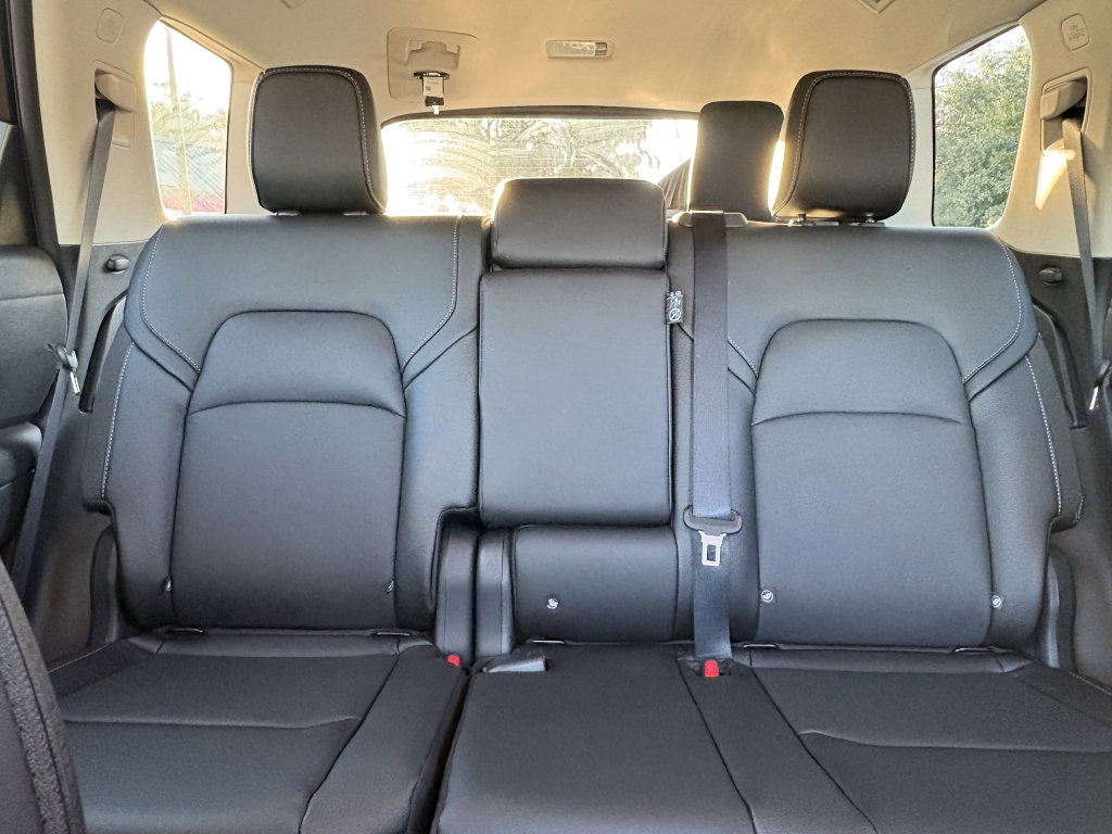 New 2026 Nissan Pathfinder SL FWD image 4