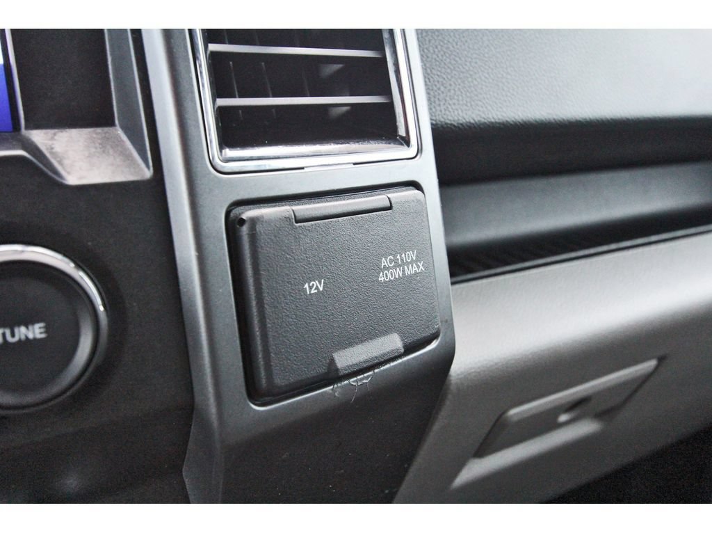 Used 2020 Ford F150 XLT w/ Equipment Group 302A Luxury AWD/4WD image 30