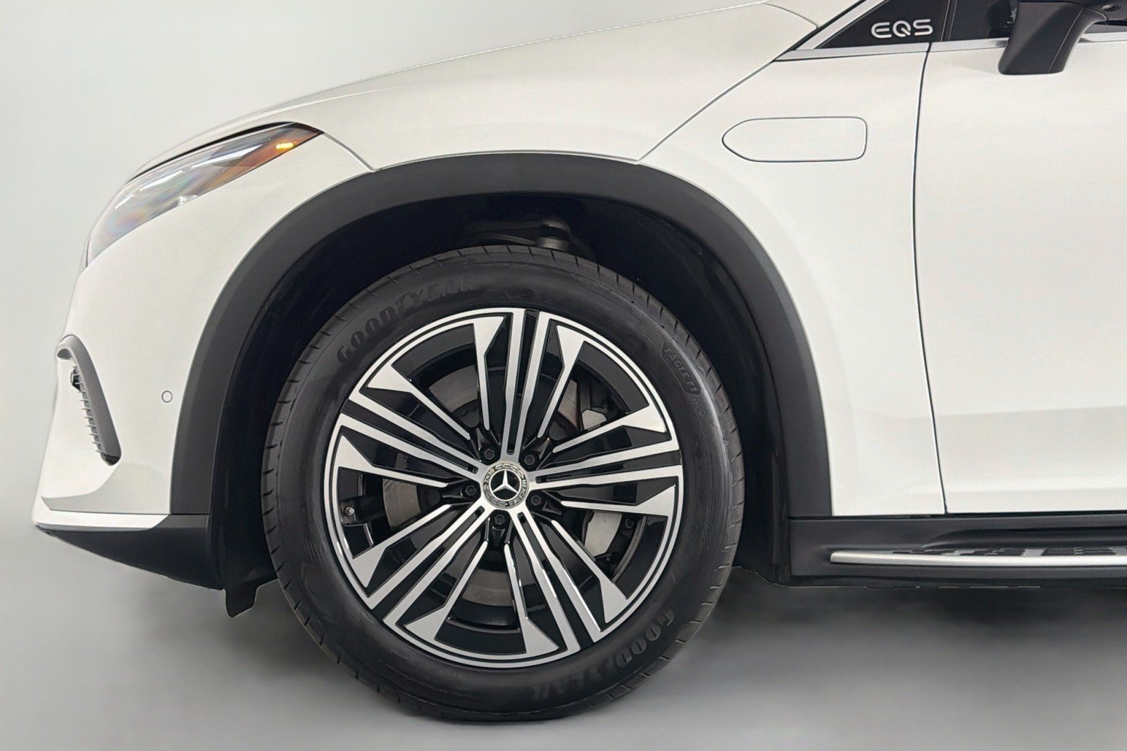 Certified 2024 Mercedes-Benz EQS 450+ 4MATIC SUV image 11