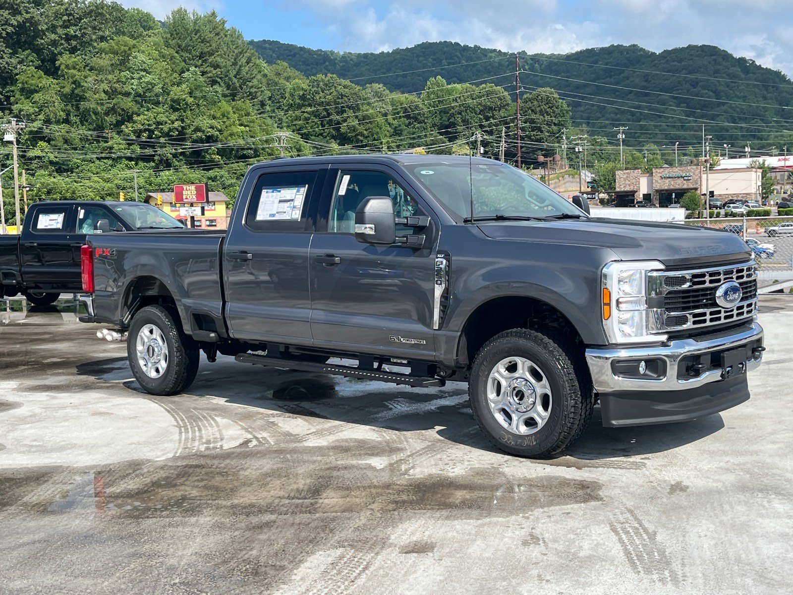 New 2026 Ford F250 XLT w/ FX4 Off-Road Package AWD/4WD image 1
