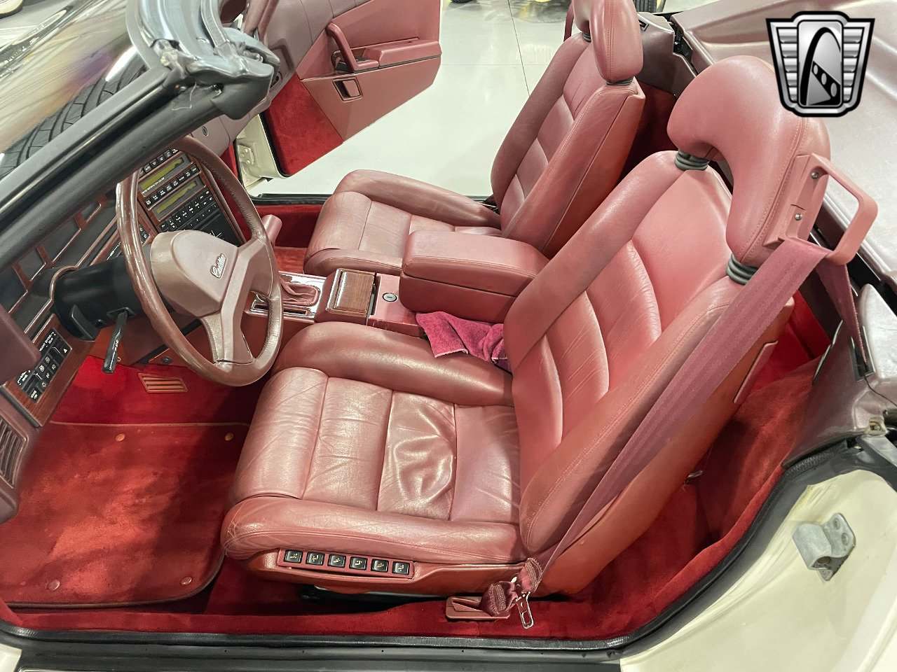 Used 1989 Cadillac Allante image 18