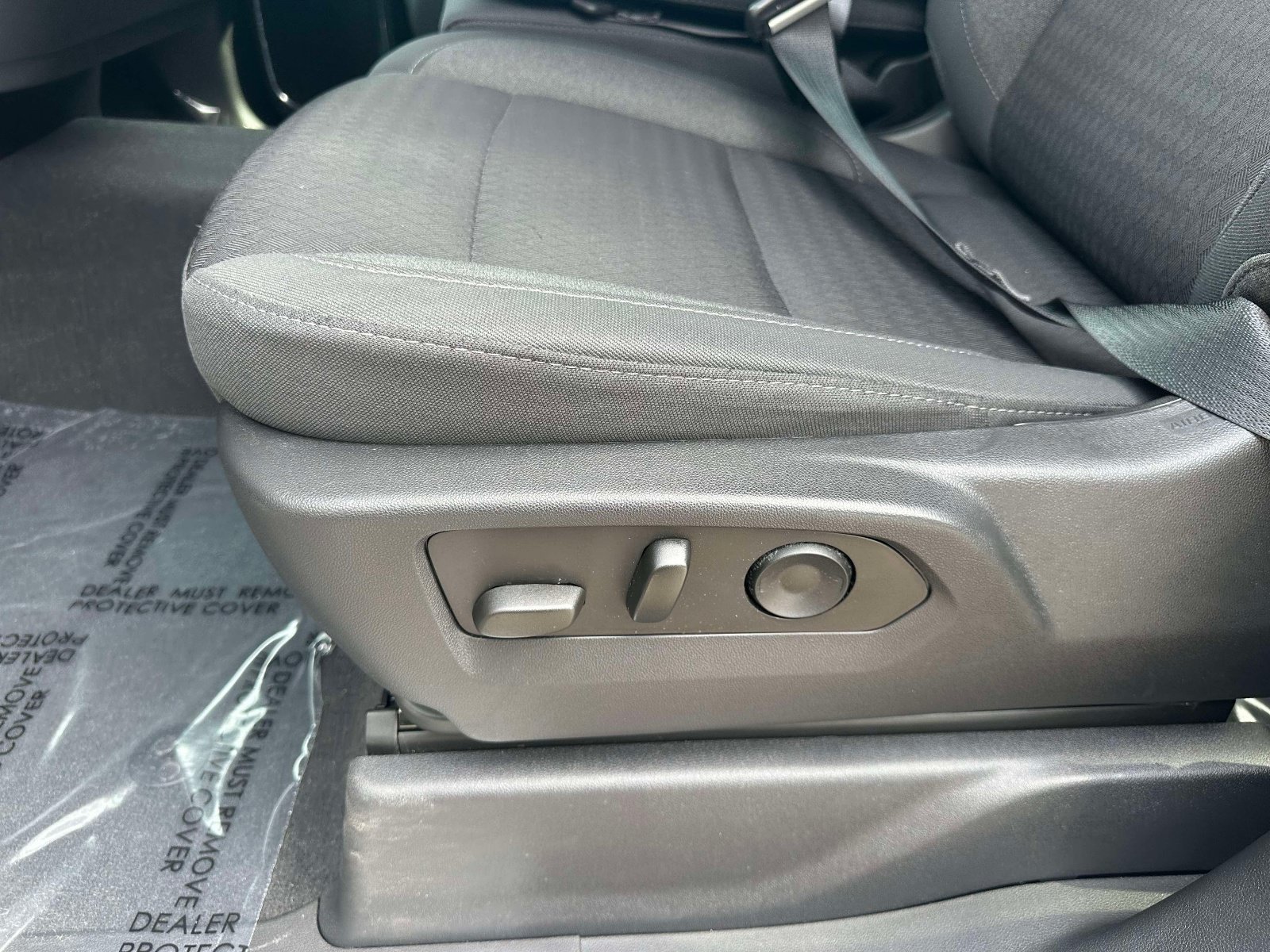 Used 2023 Chevrolet Silverado 1500 RST AWD/4WD image 20