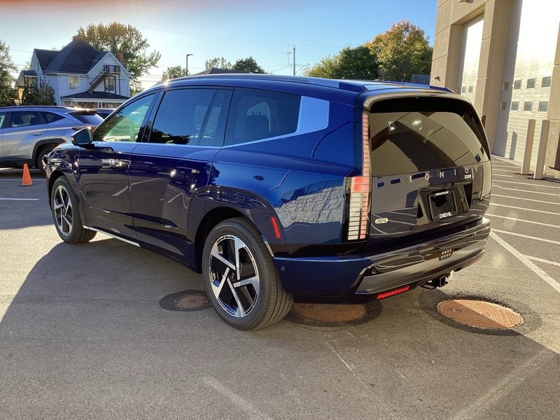 New 2026 Hyundai Ioniq 9 Calligraphy w/ Tow & Go Package image 5