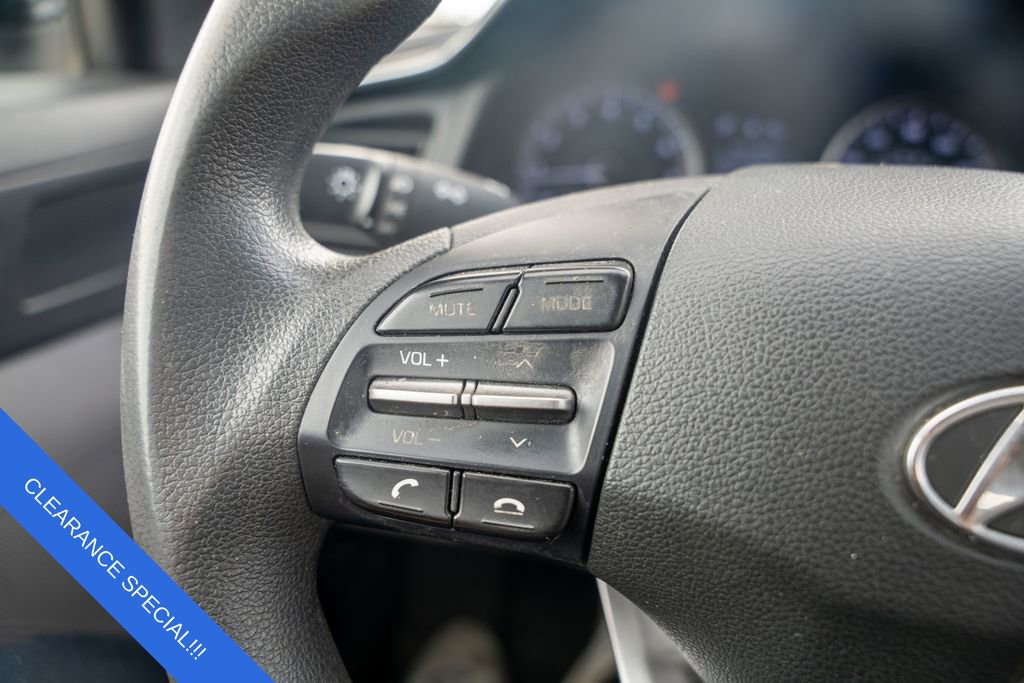 Certified 2020 Hyundai Elantra SE image 22