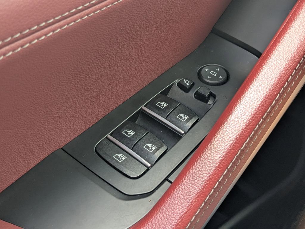 Used 2022 BMW X6 xDrive40i w/ Premium Package AWD/4WD image 12