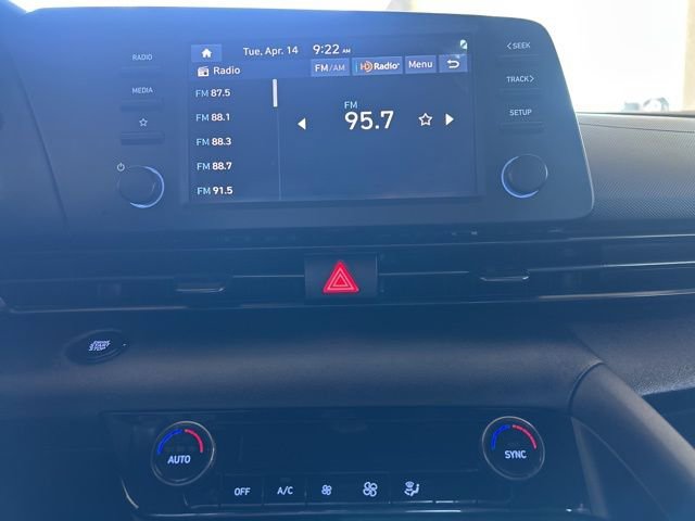 Certified 2025 Hyundai Elantra Sport image 9