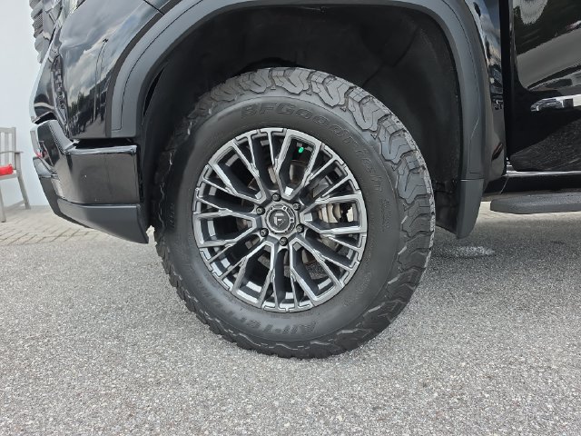 Certified 2022 GMC Sierra 1500 AT4 w/ AT4 Premium Package AWD/4WD image 32