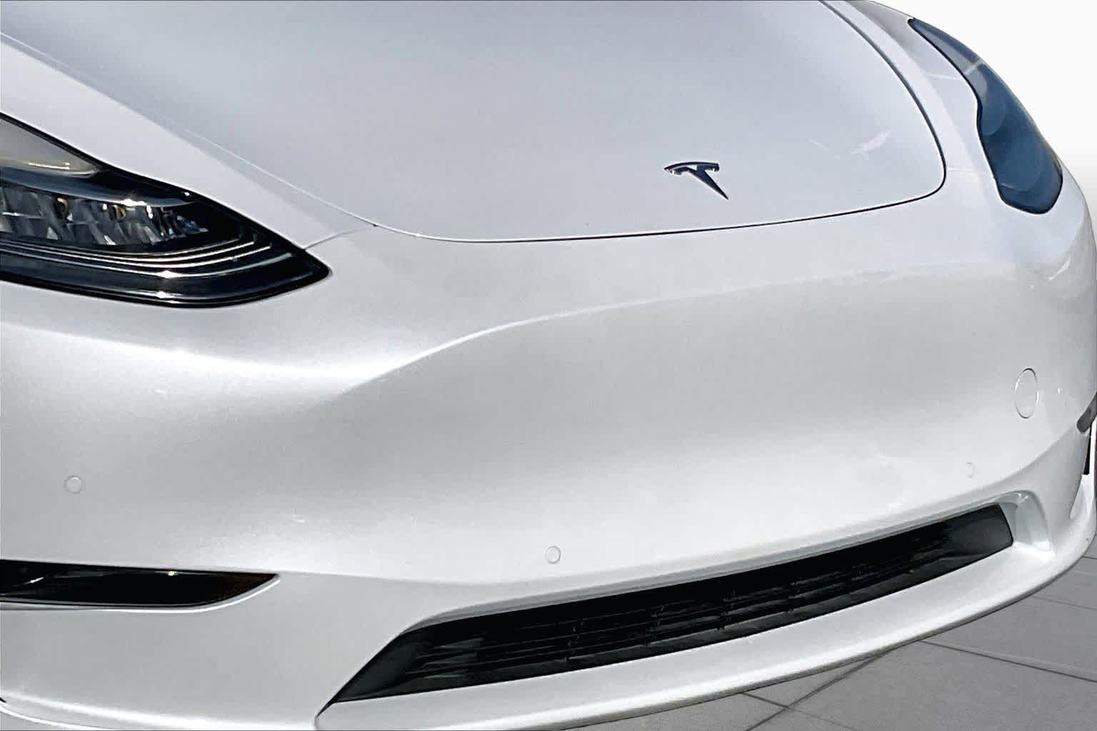Used 2022 Tesla Model Y Long Range AWD/4WD image 27