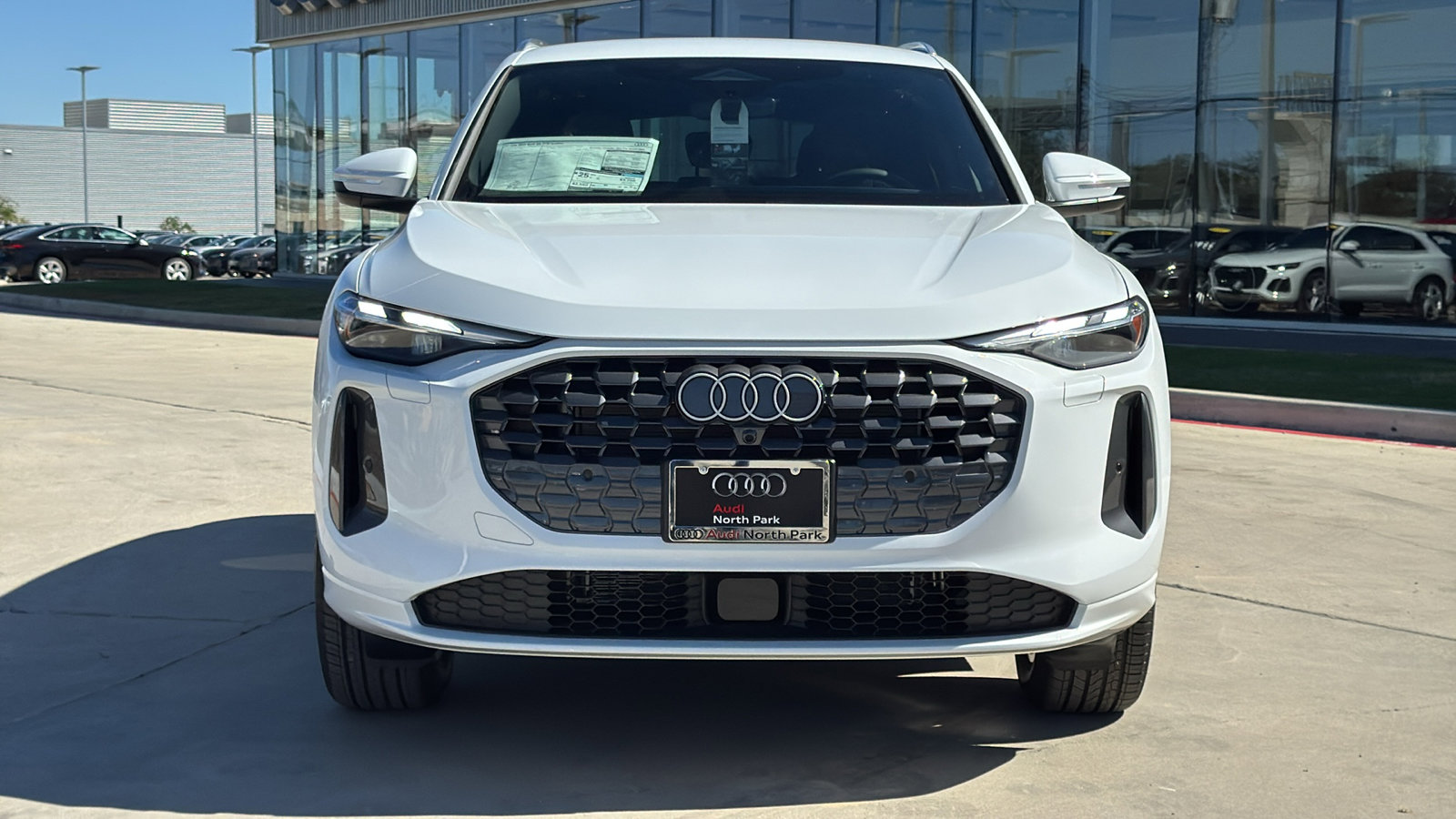 Used 2025 Audi Q5 Premium w/ Convenience Package AWD/4WD image 2