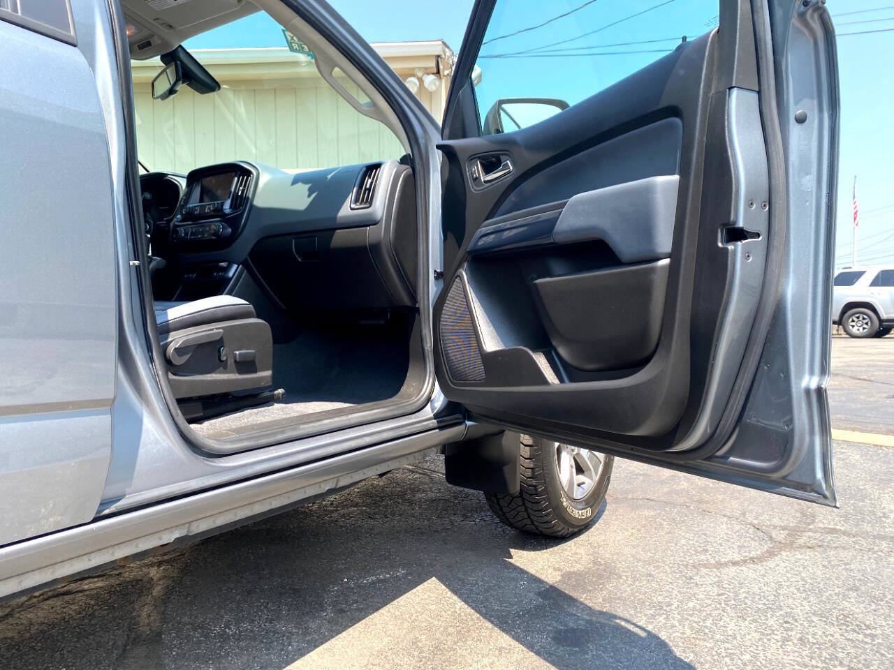 Used 2019 Chevrolet Colorado Z71 image 28