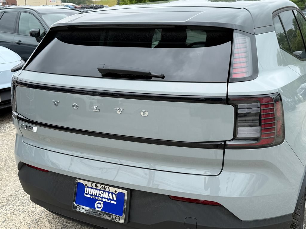 New 2026 Volvo EX30 Plus w/ Protection Package Premier AWD/4WD image 5
