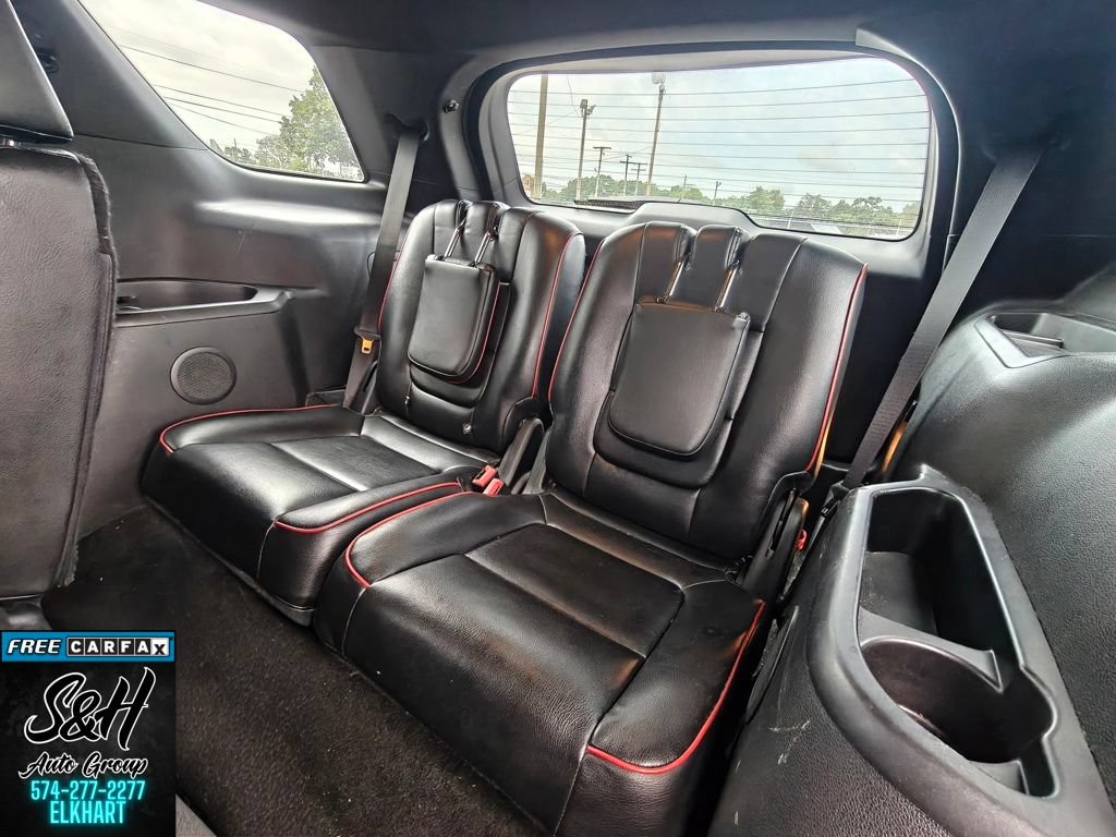 Used 2017 Ford Explorer XLT w/ Equipment Group 201A FWD image 18