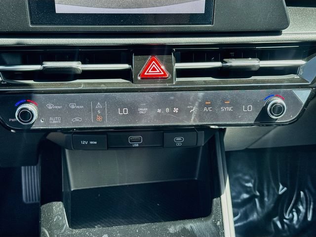 New 2026 Kia Niro LX FWD image 15